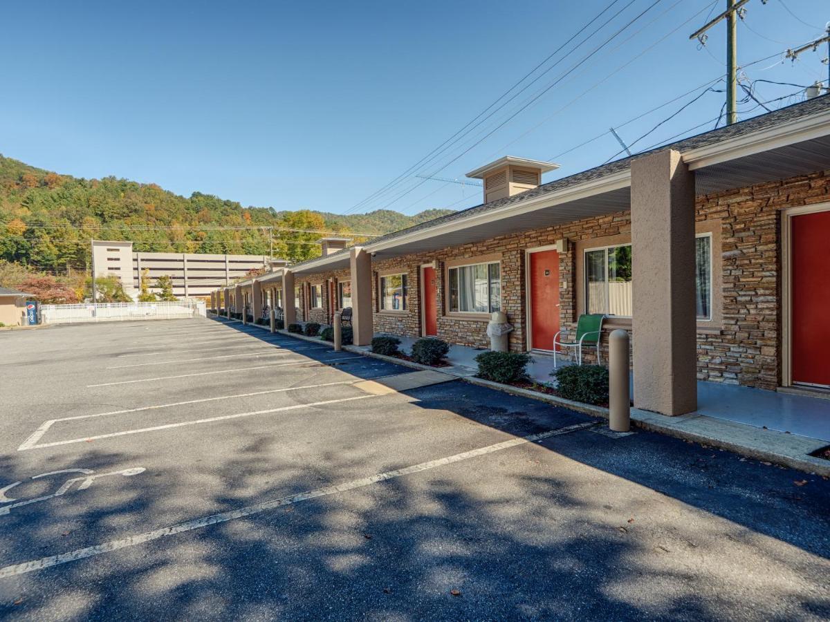 Cherokee Grand Hotel Luaran gambar